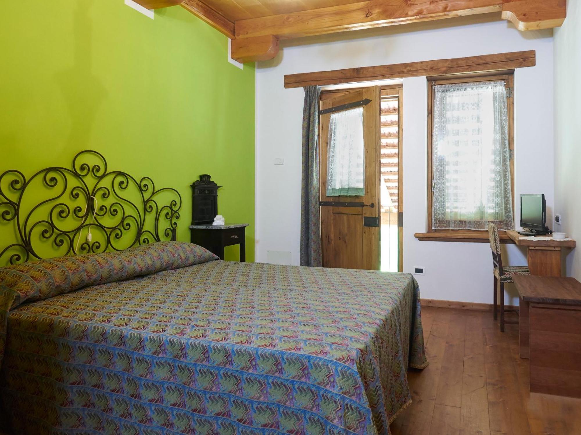 B&B Cascina Dell'Eco Busca Extérieur photo